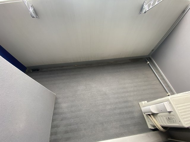 バルコニー バルコニー