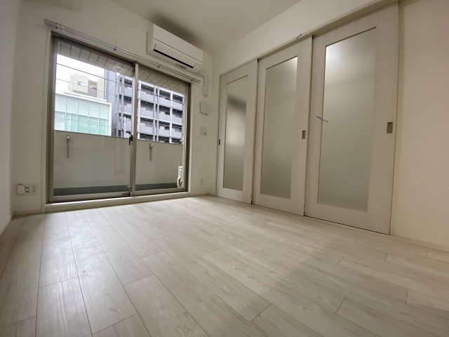 居間