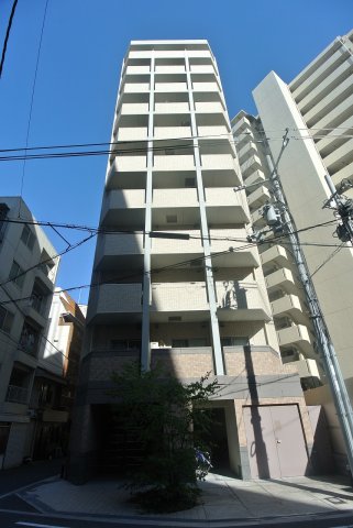 IBERIS COURTの外観