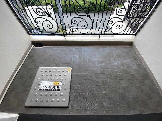 バルコニー バルコニー