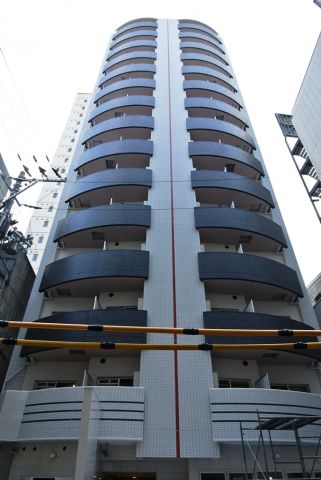 セレニテ梅田ＥＳＴの外観