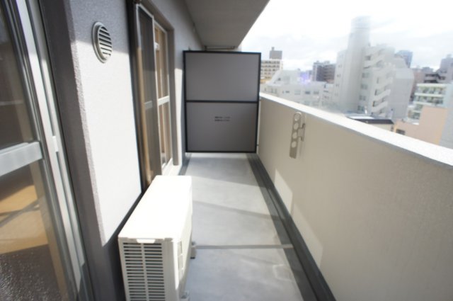 バルコニー バルコニー