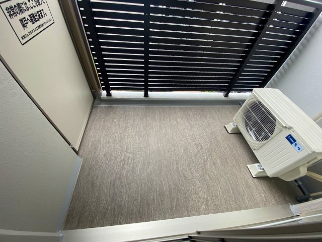 バルコニー バルコニー