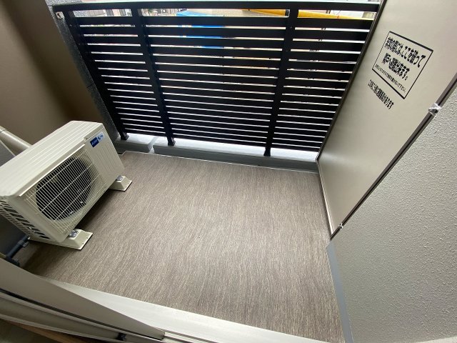 バルコニー バルコニー