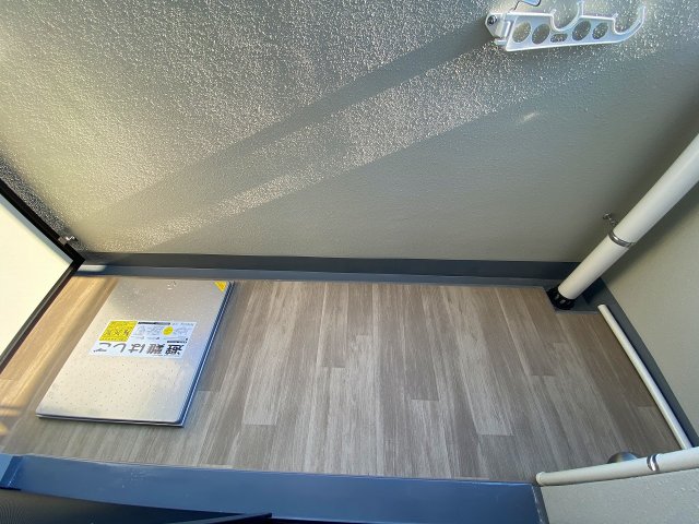 バルコニー バルコニー