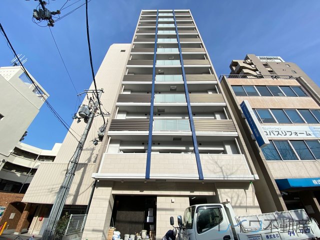 LIVIAZ　NAMBA　SOL