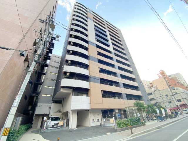 セレニテ本町グランデの外観