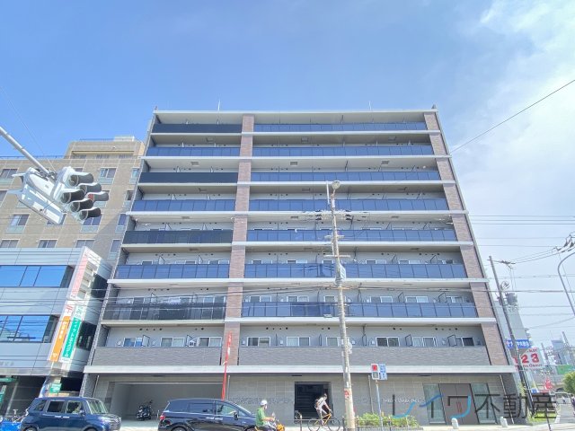 セオリー大阪パーチェの外観