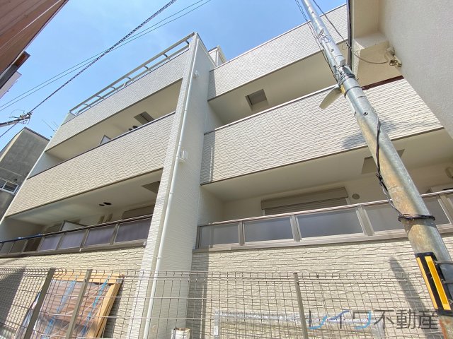 ラモーナ鶴橋の外観