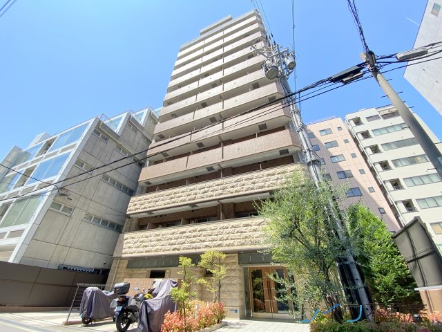 プレサンス谷町アルファの外観