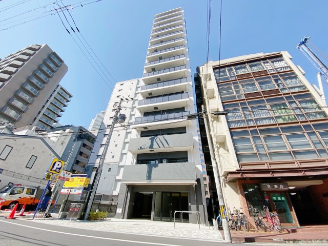 コンフォリア・リヴ北浜平野町の外観