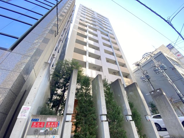 アーバンフラッツ瓦町の外観