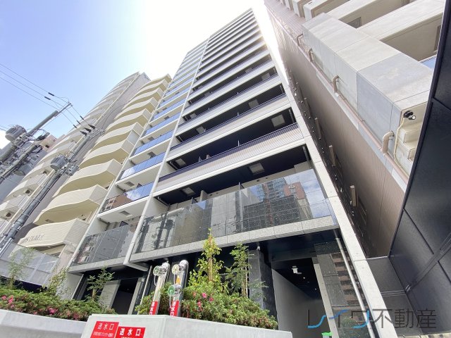 S-RESIDENCE堺筋本町Deuxの外観