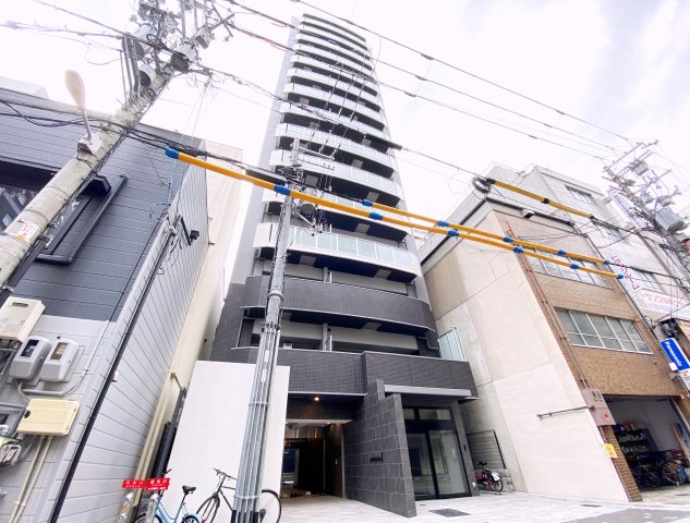 コンフォリア・リヴ大阪本町の外観