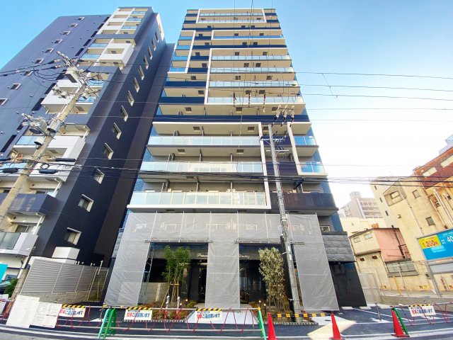 プレサンス堺筋本町ディスティニーの外観