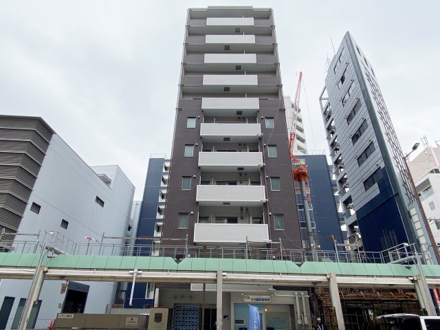 レジディア堺筋本町の外観