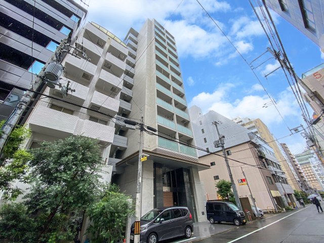 BLAU本町東の外観