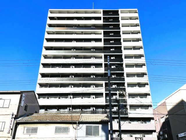 アドバンス大阪バレンシアの外観