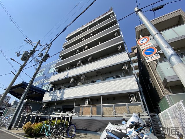 エグゼ大阪城東の外観