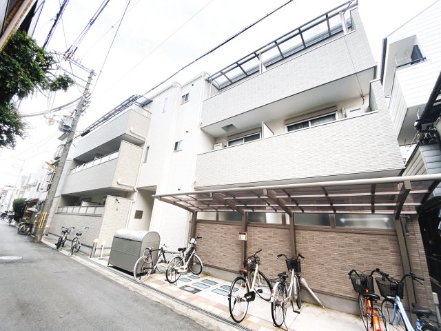 クリエオーレ巽北の外観