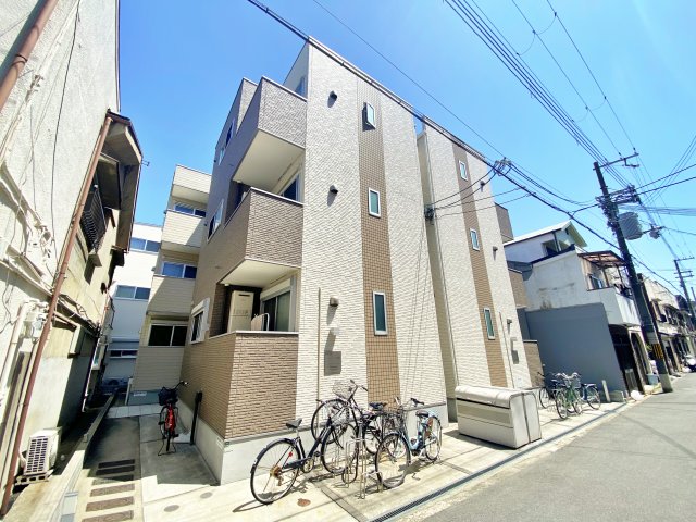 ハーモニーテラス小路東の外観