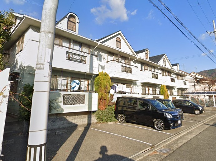 八尾市教興寺１丁目の賃貸アパートの外観