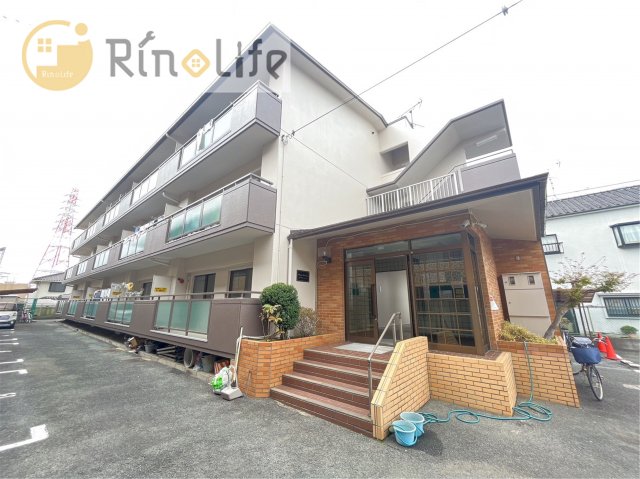 松岡マンションの外観