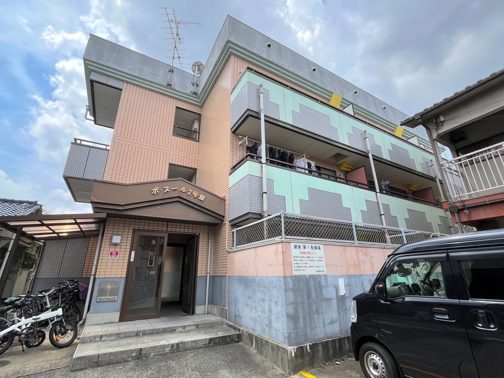 羽曳野市高鷲１０丁目の賃貸マンションの外観