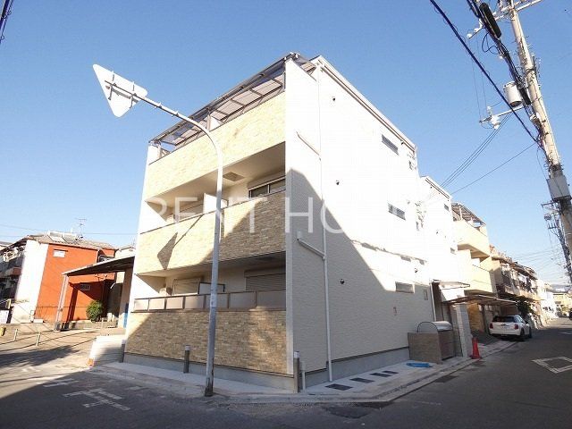 ピレーネ近江堂