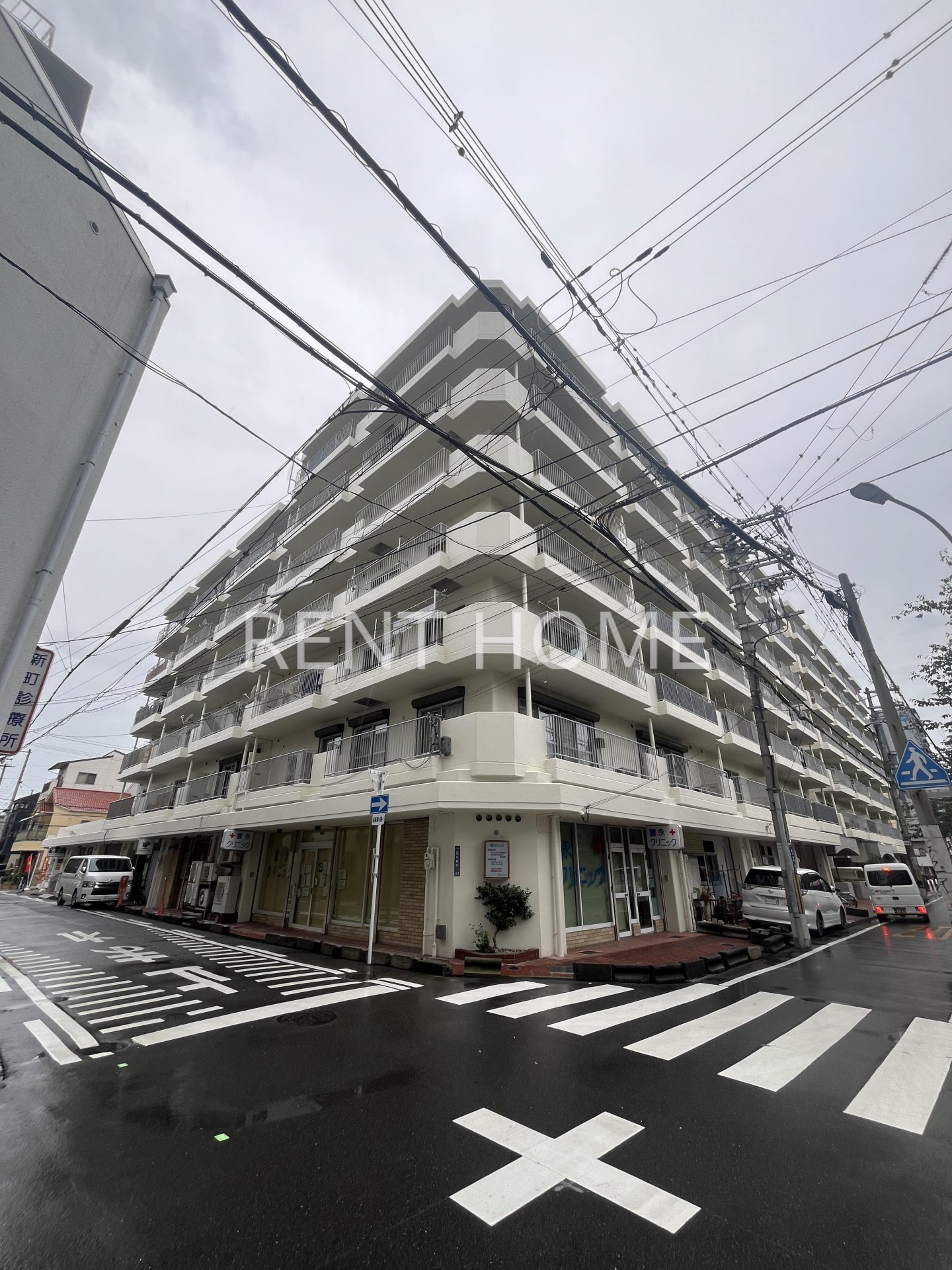 布施コープ II号館の外観