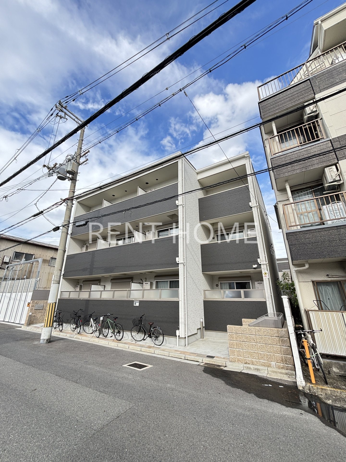 クリエオーレ俊徳町の外観