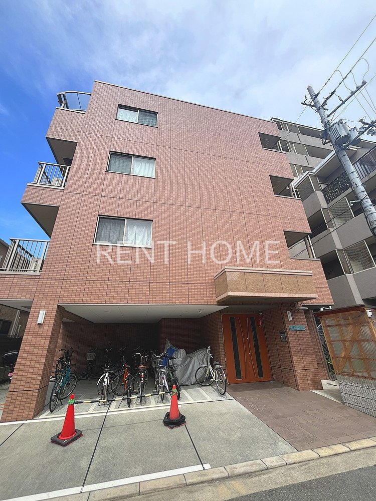 アクティブ・オクダの外観