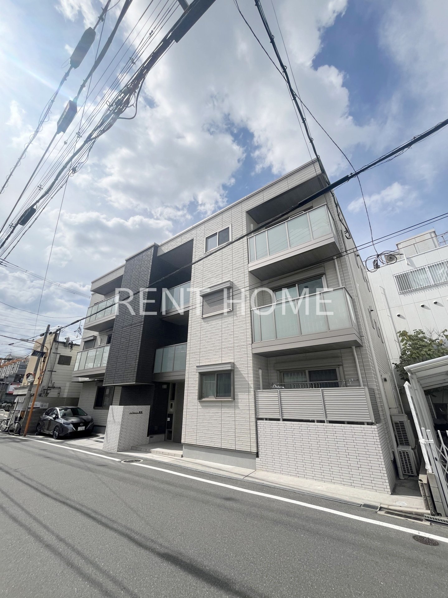 シャーメゾン 美登の外観