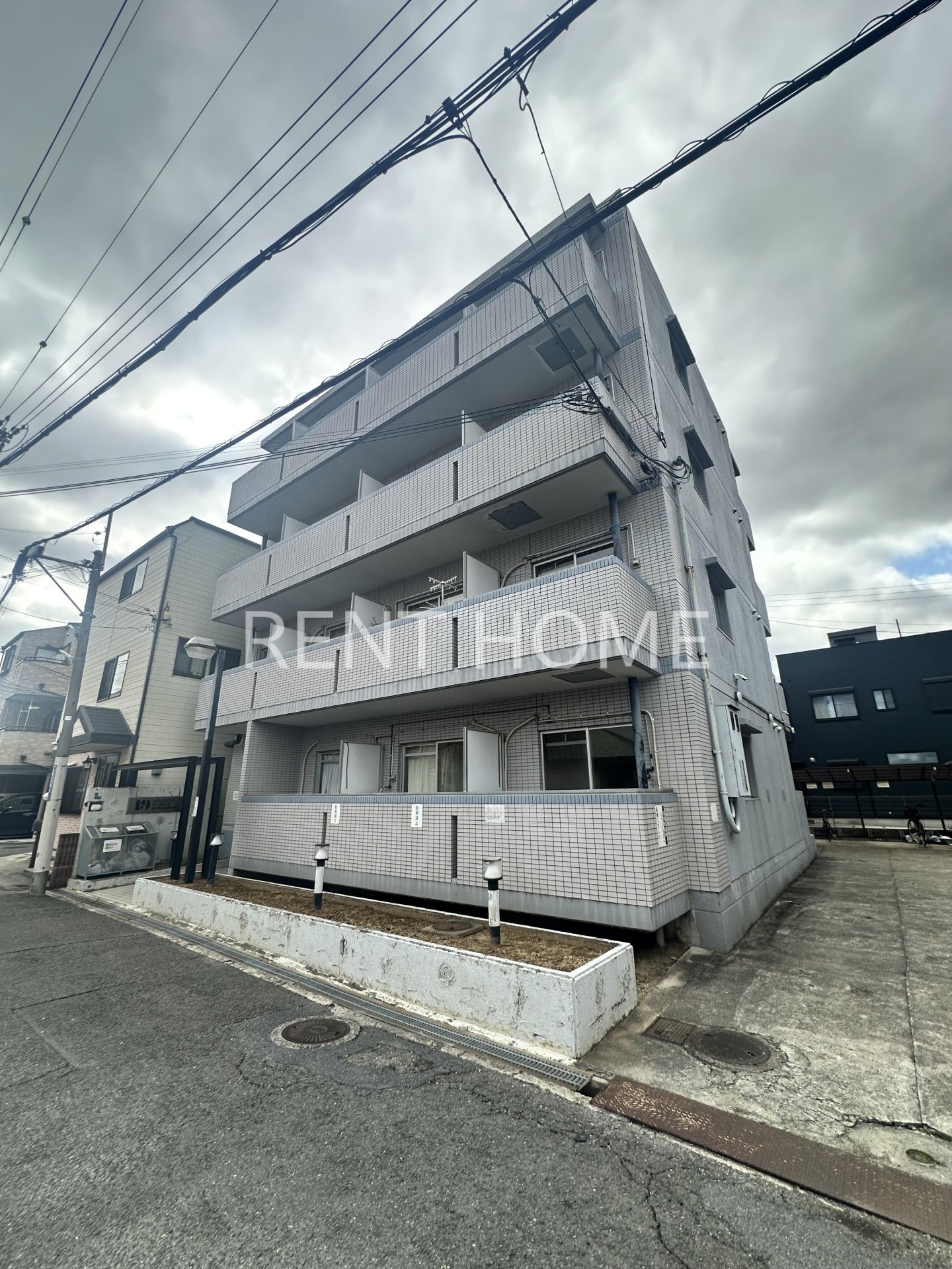 19サンライズ上小阪の外観