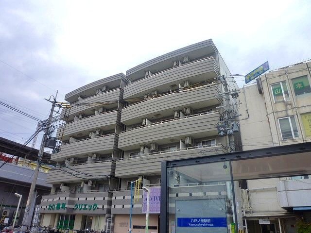 ルミエール八戸ノ里の外観