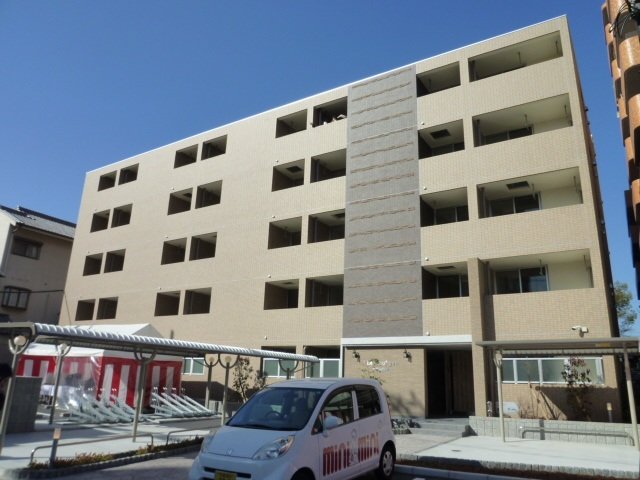 シェモワ八尾の外観