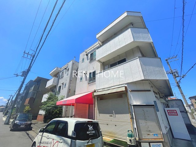 三上マンションの外観