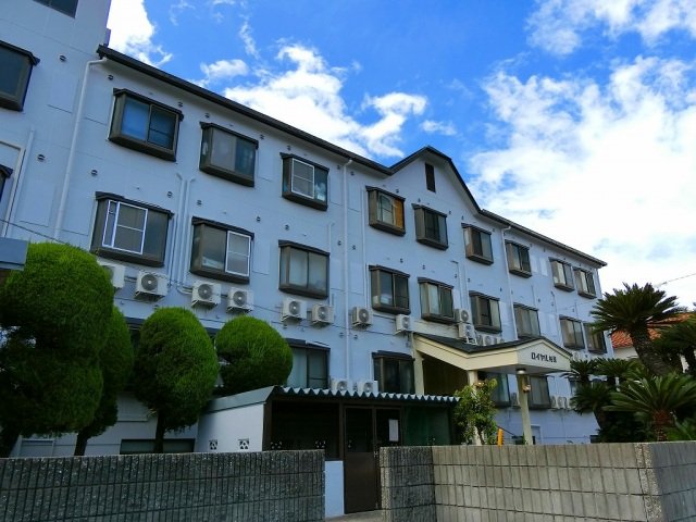 ロイヤル柏原