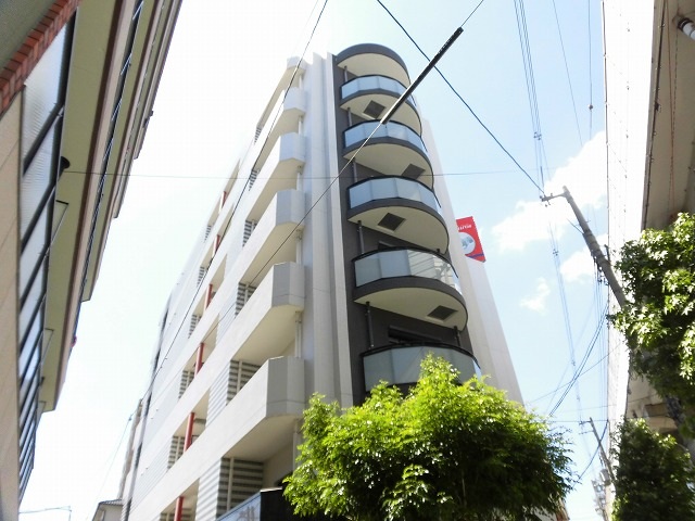 ブルービー田辺駅前の外観 ブルービー田辺駅前の外観