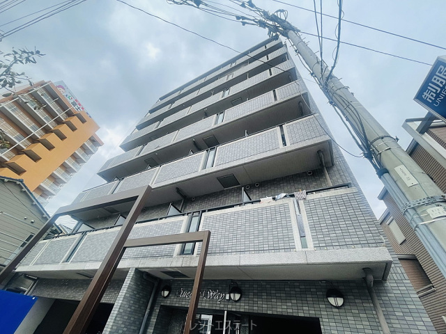 クイーンズウェイの外観