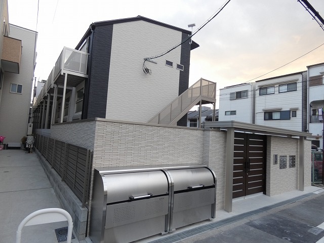 プレミアムアパートメント南住吉の外観