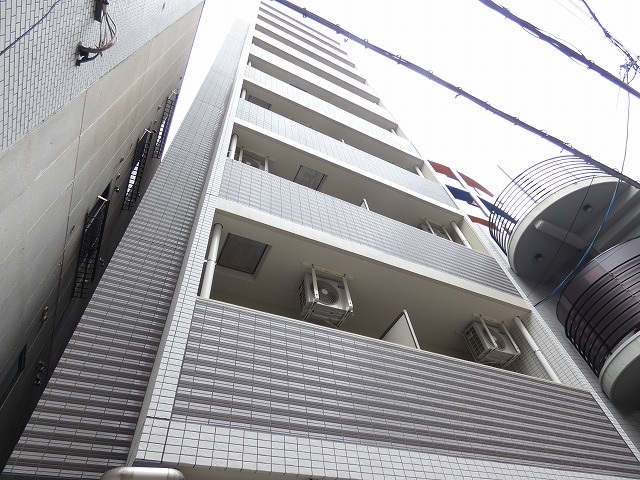 プレミエール西田辺の外観