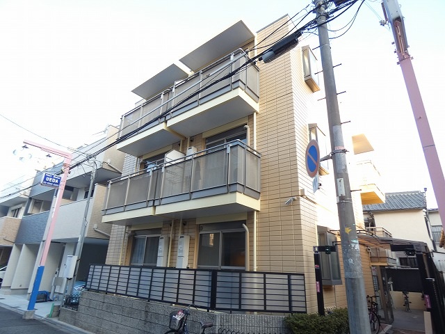 ウイングの外観