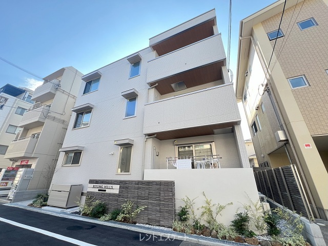 ライジングヒルズ