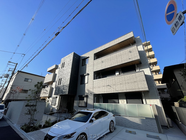 シャーメゾンプレアデスの外観