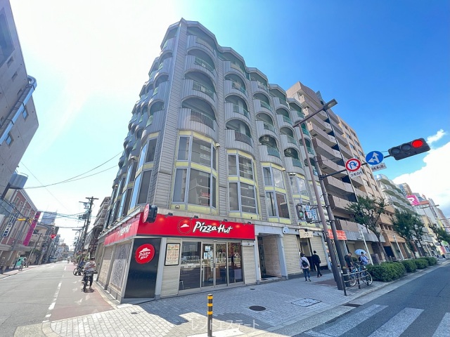 シャトー長居の外観