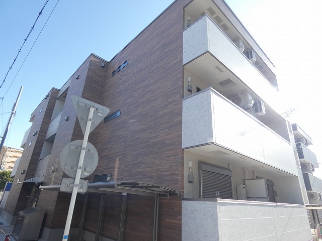 フジパレス住吉長居Ⅲ番館の外観