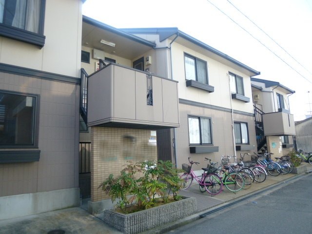ステラハイツの外観