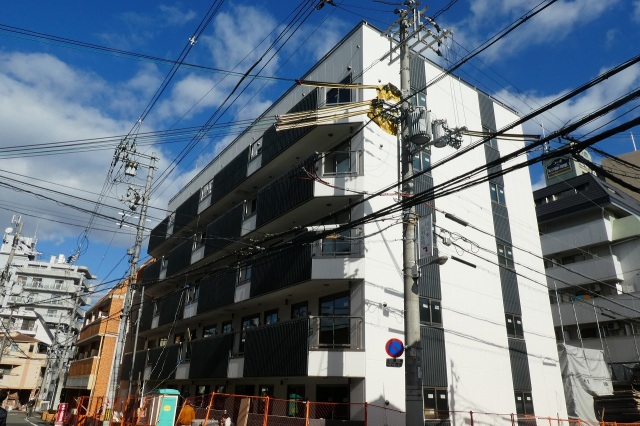 アーク美章園の外観