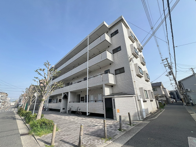 コーポみやざき長居の外観
